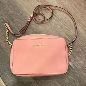 Michael kors crossbody bag